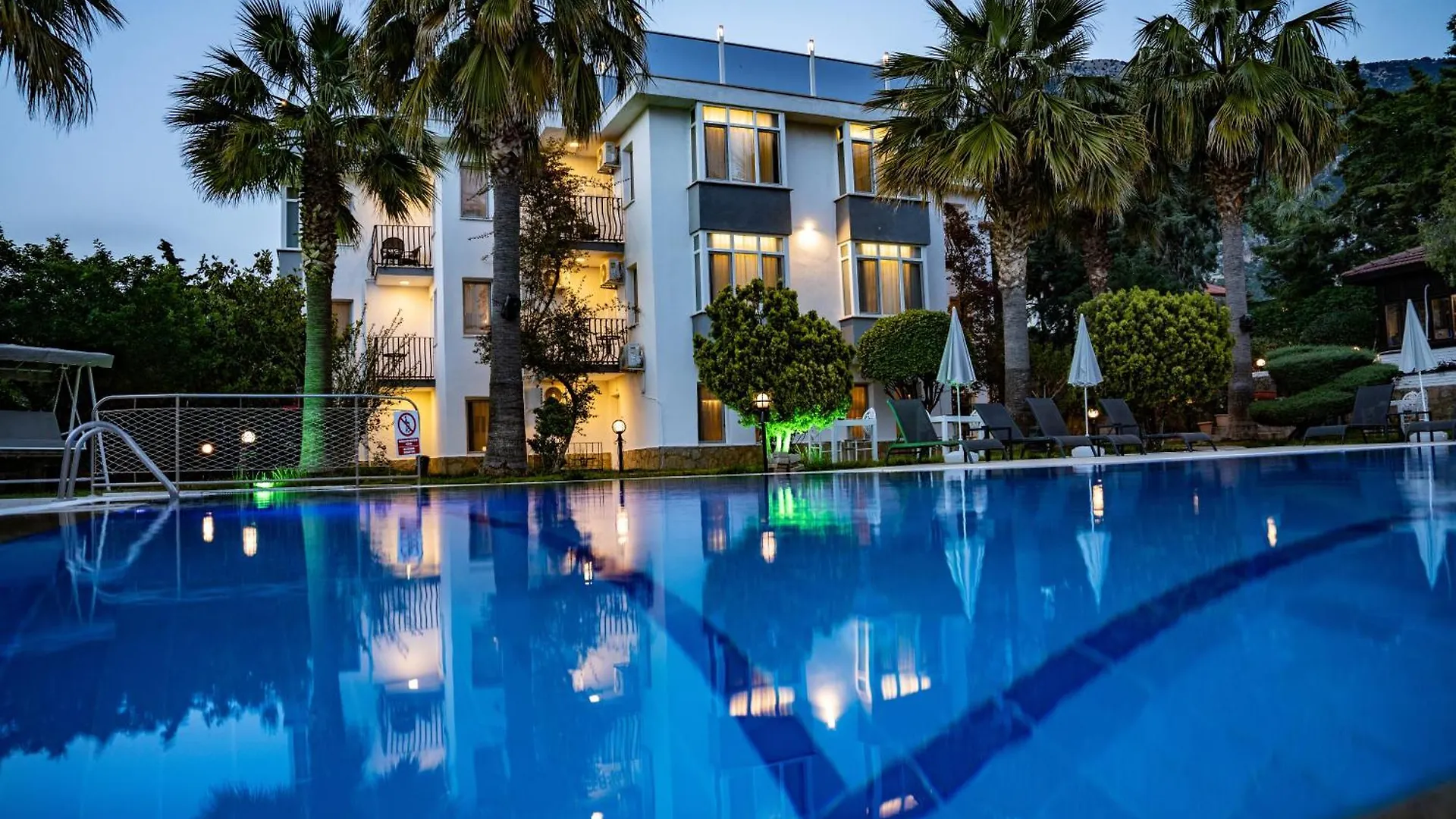 Carrington Suites Олудениз 4*,  Турция